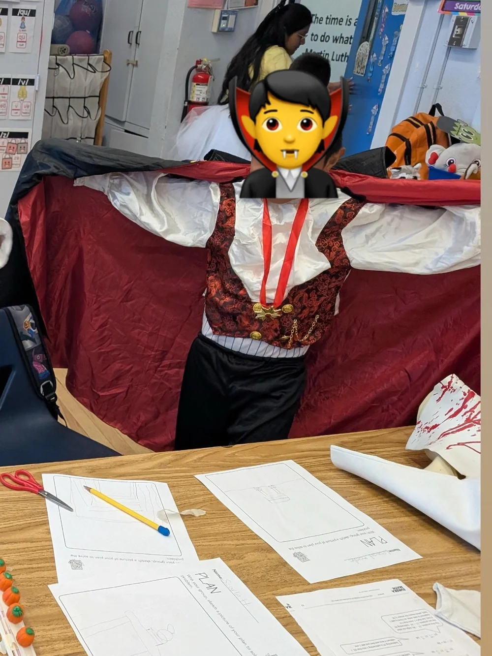 Classic Kids Vampire Costume - Black & Red